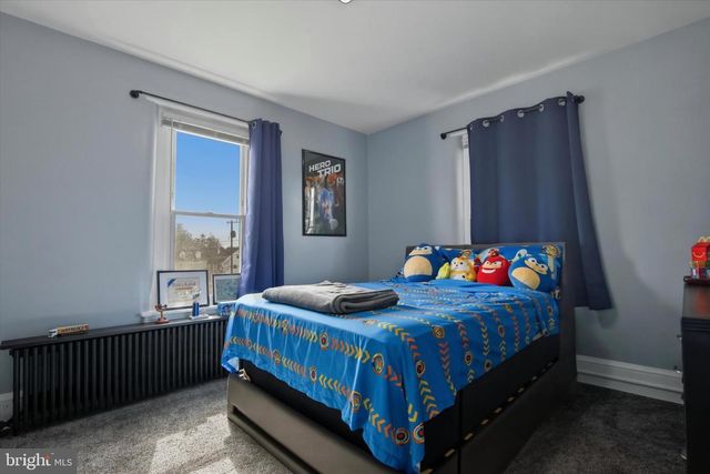 429 MAIN ST, Green Lane, PA 18054