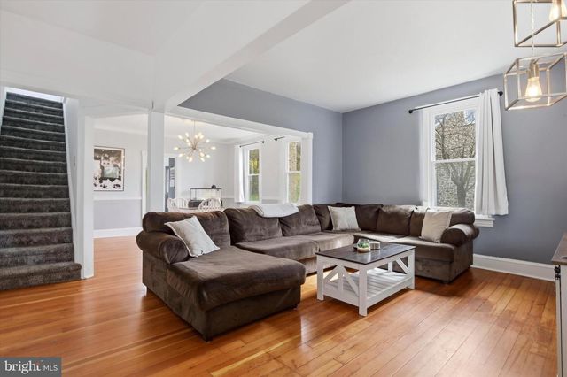 429 MAIN ST, Green Lane, PA 18054