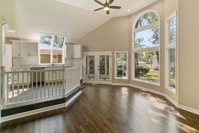 531 W Winchester Road, Chicago Heights, IL 60411