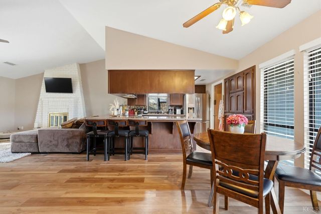 2202 Zion Way, Hanford, CA 93230