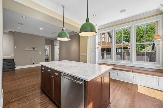 37 Stewart Avenue, Columbus, OH 43206