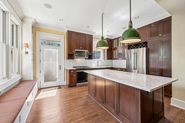 37 Stewart Avenue, Columbus, OH 43206