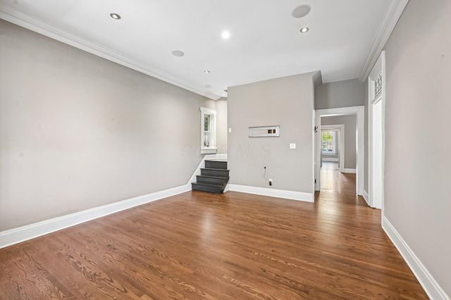 37 Stewart Avenue, Columbus, OH 43206