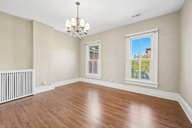 37 Stewart Avenue, Columbus, OH 43206