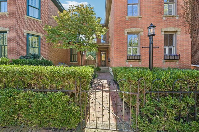 37 Stewart Avenue, Columbus, OH 43206