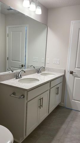1064 SUGARWOOD STREET, Davenport, FL 33837
