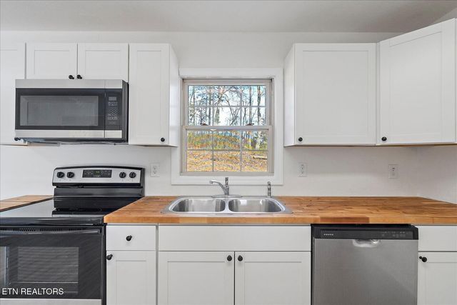 522 County Road 271, Niota, TN 37826