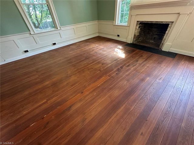 1217 W Main Street, Yadkinville, NC 27055