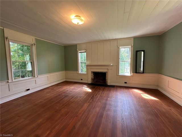 1217 W Main Street, Yadkinville, NC 27055