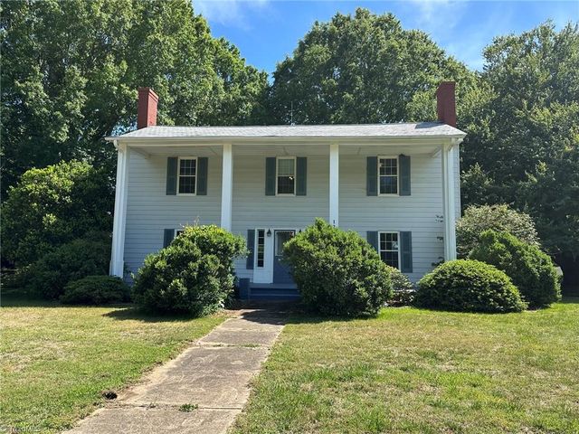 1217 W Main Street, Yadkinville, NC 27055