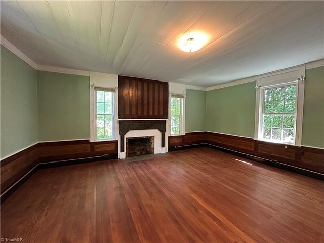 1217 W Main Street, Yadkinville, NC 27055