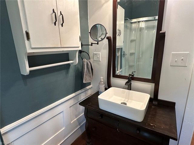 1217 W Main Street, Yadkinville, NC 27055