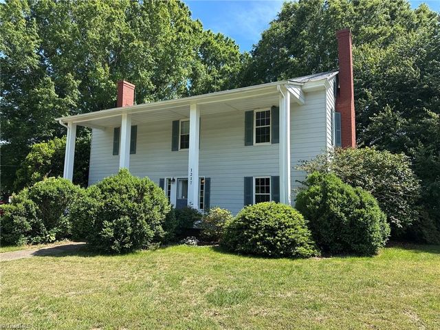 1217 W Main Street, Yadkinville, NC 27055