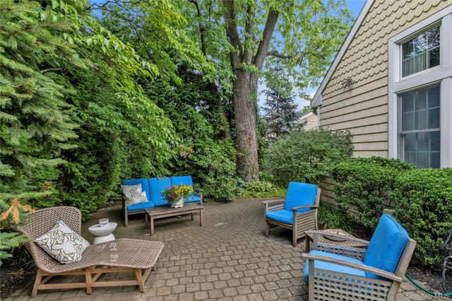 550 Nassau Boulevard, West Hempstead, NY 11552