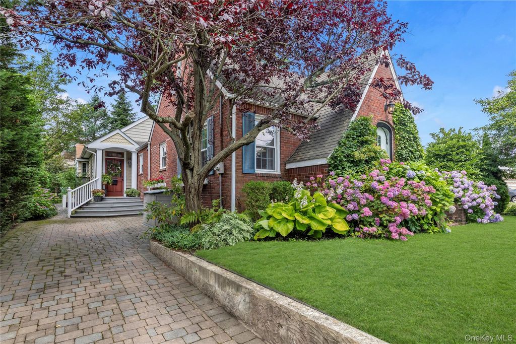 550 Nassau Boulevard, West Hempstead, NY 11552