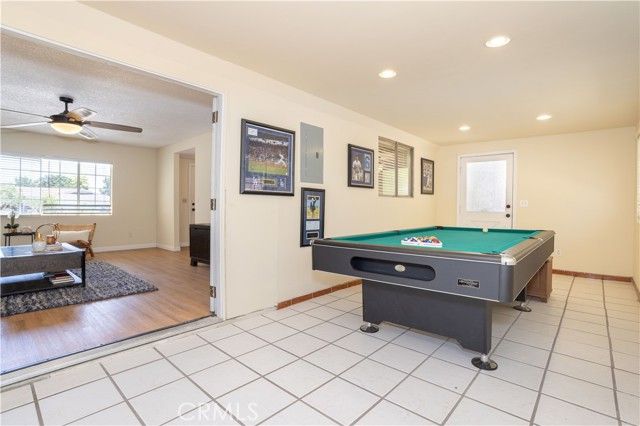 8825 Sophia Avenue, North Hills (los Angeles), CA 91343