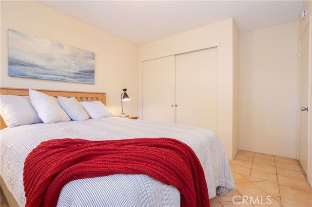 8825 Sophia Avenue, North Hills (los Angeles), CA 91343