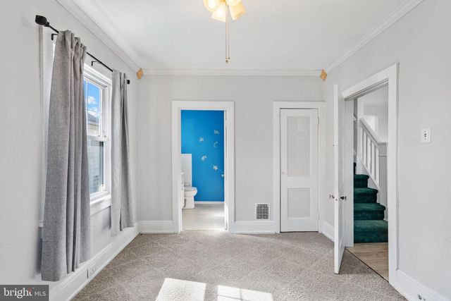 6121 WAYNE AVE, Pennsauken, NJ 08110