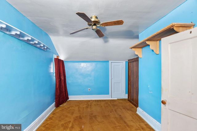 6121 WAYNE AVE, Pennsauken, NJ 08110