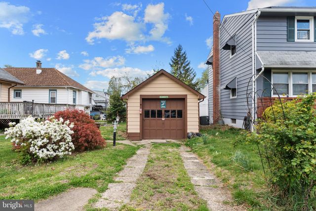 6121 WAYNE AVE, Pennsauken, NJ 08110