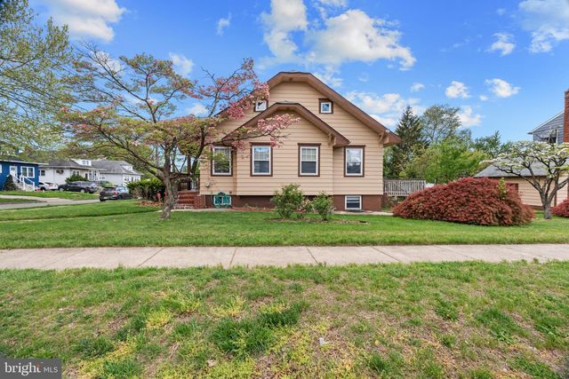 6121 WAYNE AVE, Pennsauken, NJ 08110