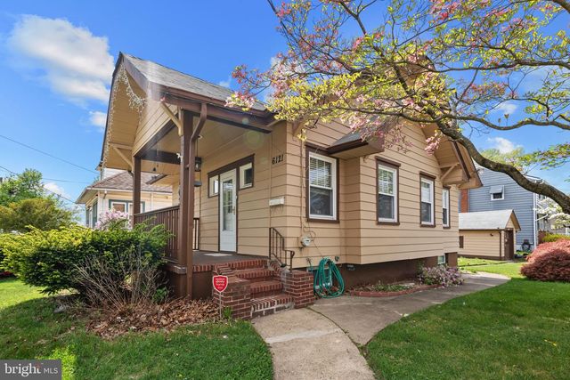 6121 WAYNE AVE, Pennsauken, NJ 08110