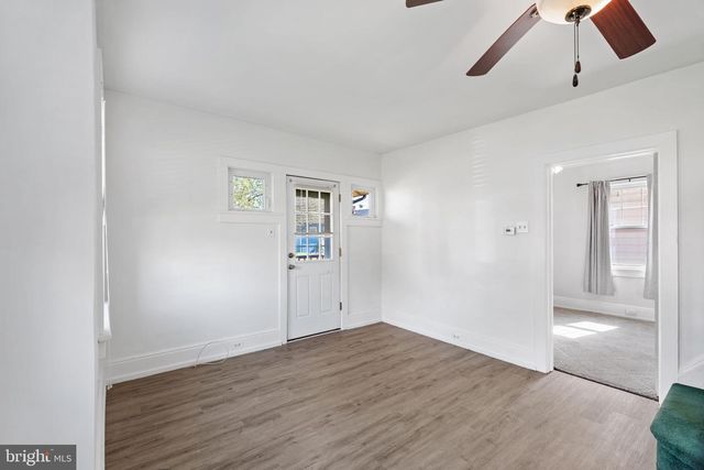 6121 WAYNE AVE, Pennsauken, NJ 08110