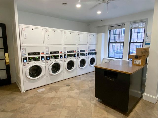 62 Queensberry St 407, Boston, MA 02215