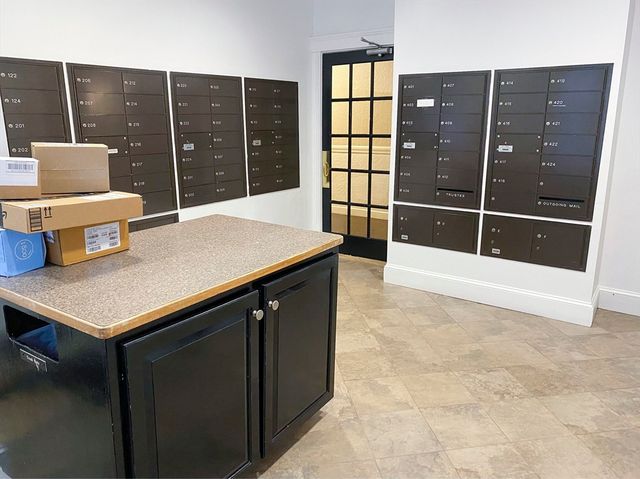 62 Queensberry St 407, Boston, MA 02215