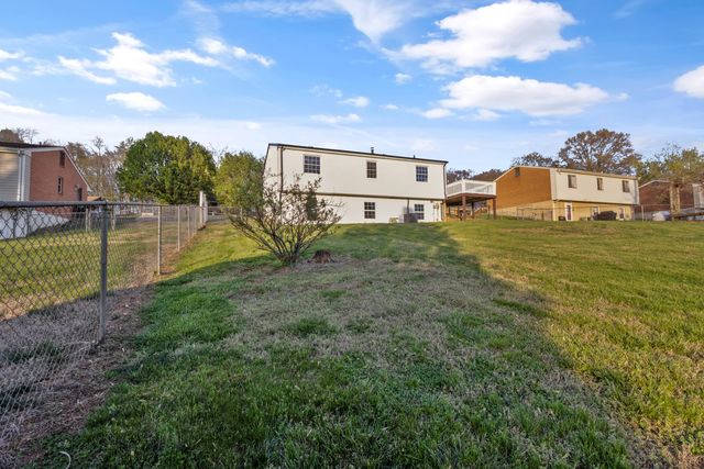 3053 Woodway RD, Roanoke, VA 24014