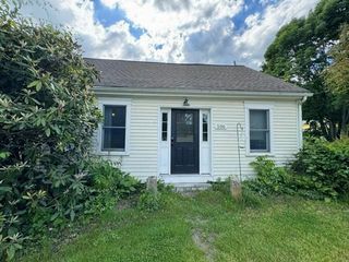 106 North Road, South Kingstown, RI 02879