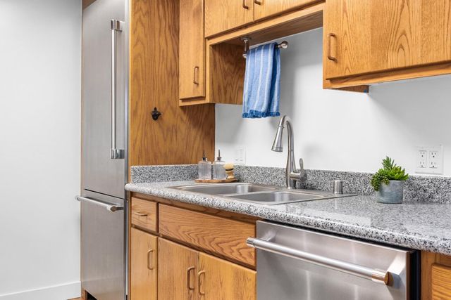 464 Hampstead Way, Santa Cruz, CA 95062
