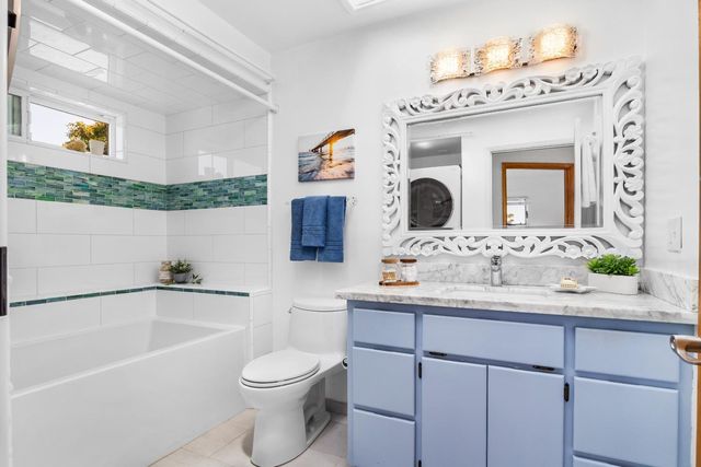 464 Hampstead Way, Santa Cruz, CA 95062