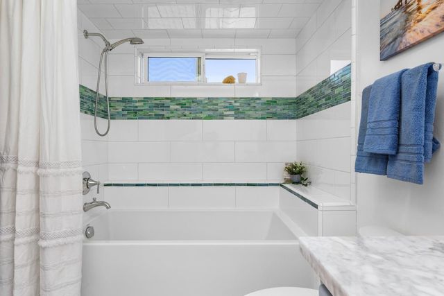 464 Hampstead Way, Santa Cruz, CA 95062