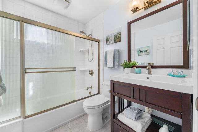464 Hampstead Way, Santa Cruz, CA 95062