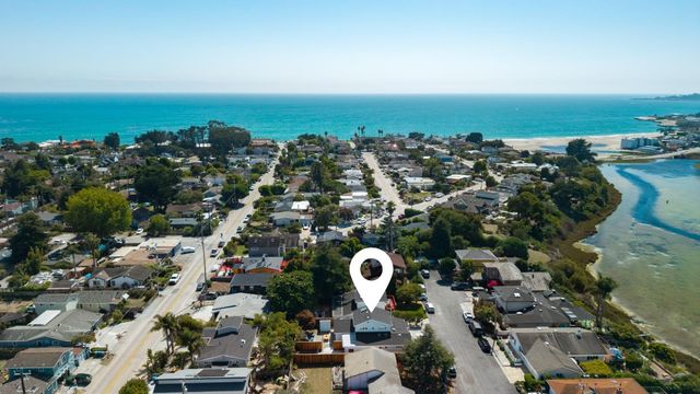 464 Hampstead Way, Santa Cruz, CA 95062
