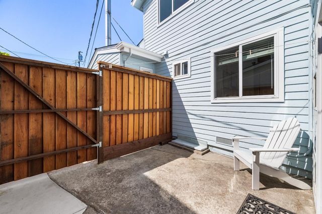 464 Hampstead Way, Santa Cruz, CA 95062