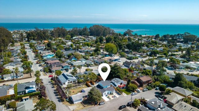 464 Hampstead Way, Santa Cruz, CA 95062