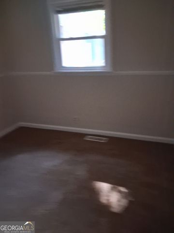 125 Lakeside Drive, Griffin, GA 30223