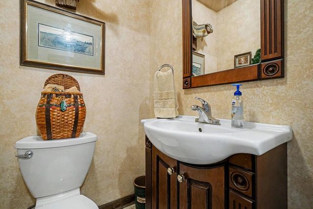 25 Woodall Rd Se, White, GA 30184