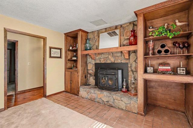 25 Woodall Rd Se, White, GA 30184