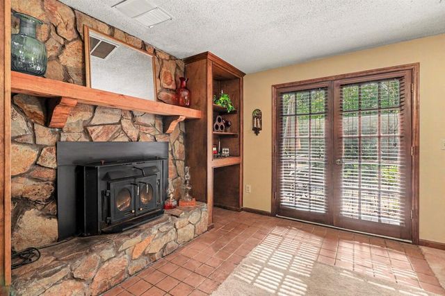 25 Woodall Rd Se, White, GA 30184