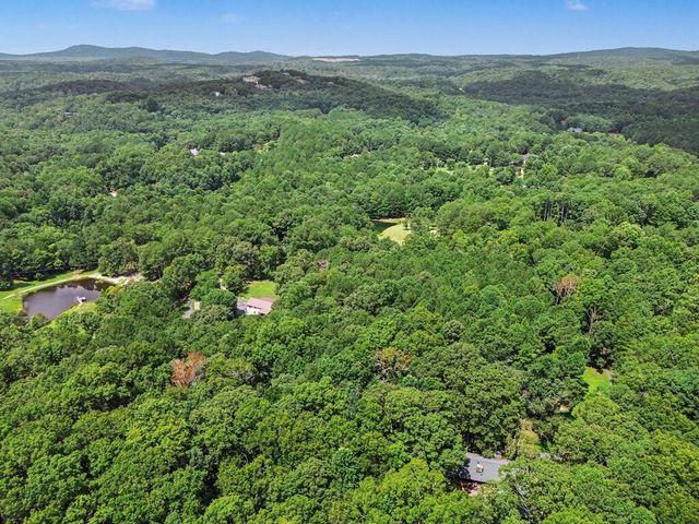 25 Woodall Rd Se, White, GA 30184