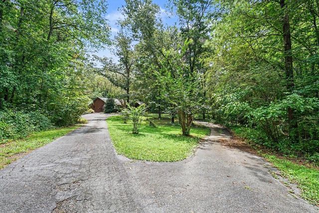 25 Woodall Rd Se, White, GA 30184