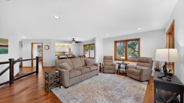 1419 Glendale Hills Drive NE, Rochester, MN 55906