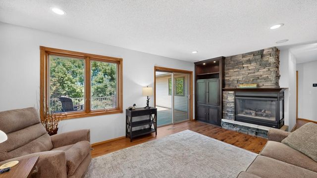 1419 Glendale Hills Drive NE, Rochester, MN 55906