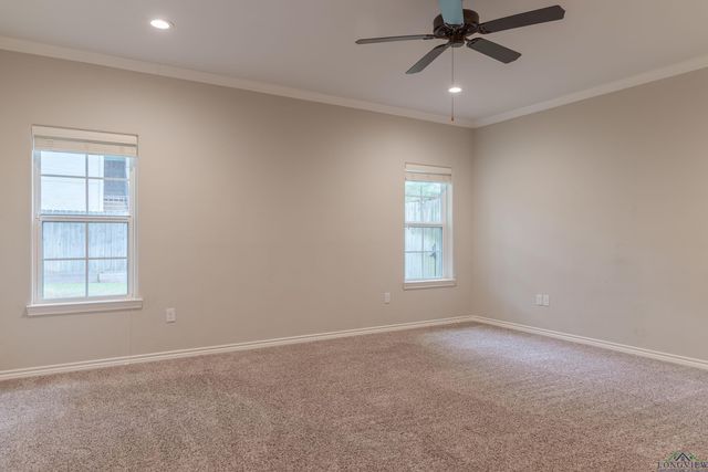 2202 Woodgrove Ln, Longview, TX 75605