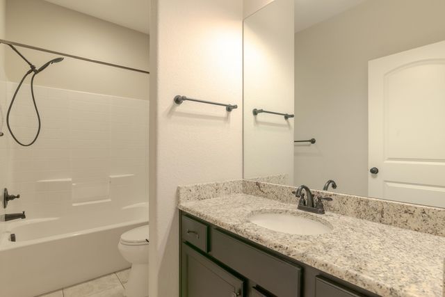 2202 Woodgrove Ln, Longview, TX 75605