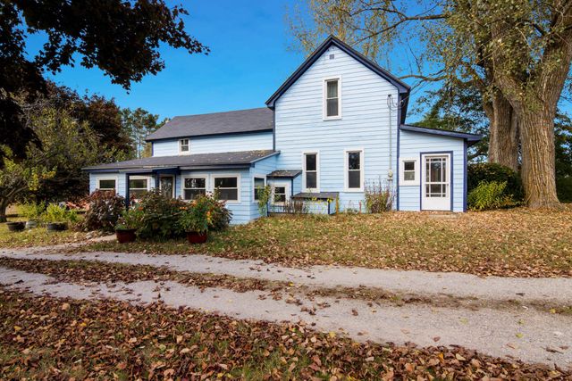 10562 Summit City Road, Paradise Twp, MI 49649