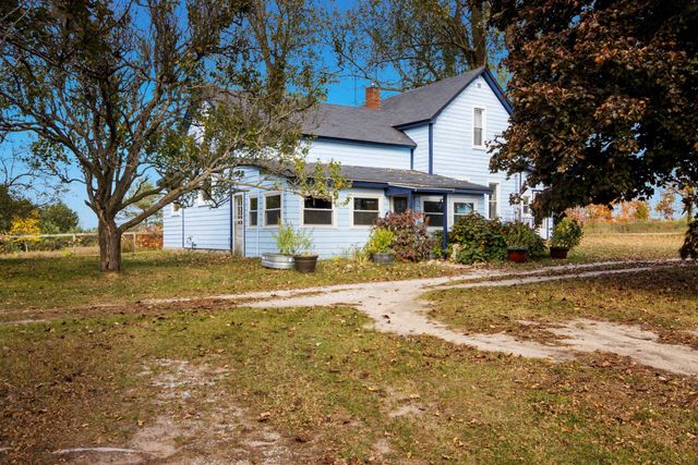 10562 Summit City Road, Paradise Twp, MI 49649